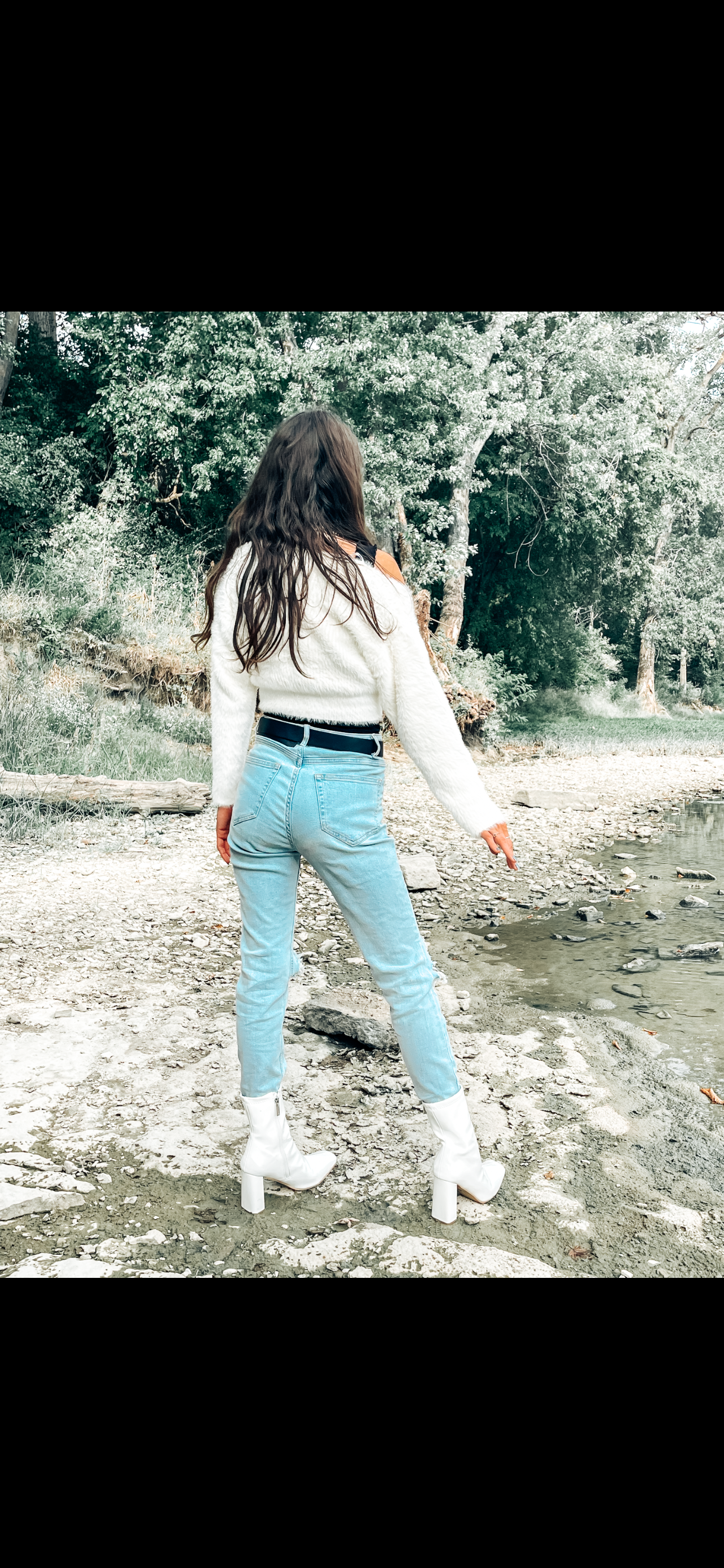 Fuzzy white cardigan - Alexa Maries