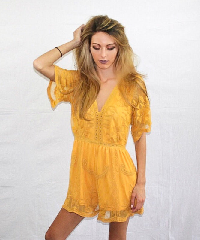 SOPHIA LACE ROMPER - Alexa Maries